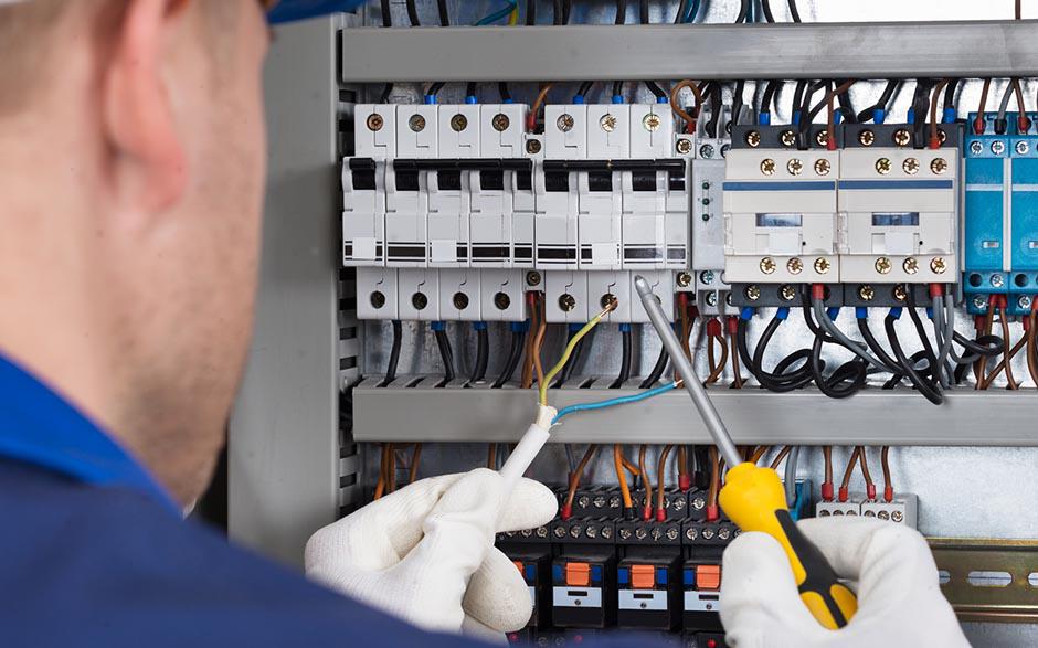 électricien de maintenance Louveciennes