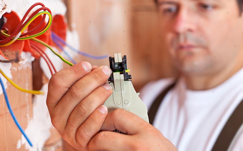 électricien de maintenance Louveciennes