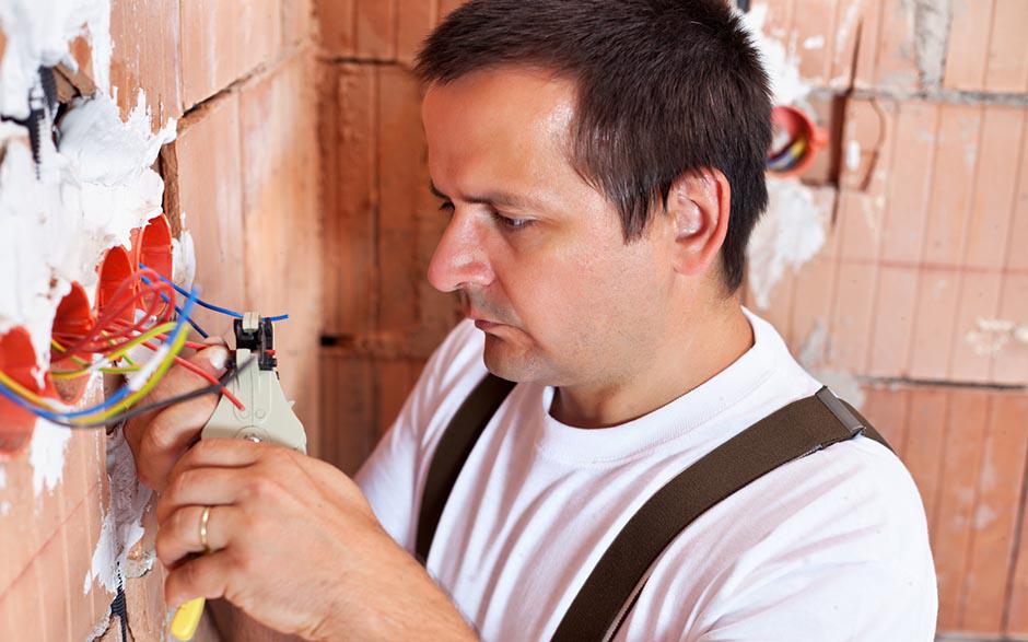 électricien de maintenance Louveciennes